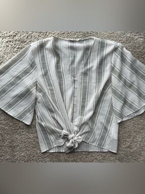 Lush Striped Tie Front Blouse Flutter Sleeve Top Gray White Size Small